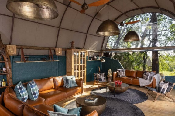 Lounge seating area | Photo credit: Okuti