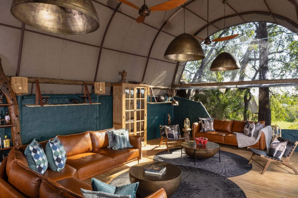 Lounge seating area | Photo credit: Okuti