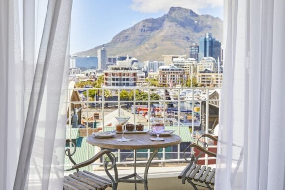 Outside balcony seating | Photo credit: Queen Victoria Hotel