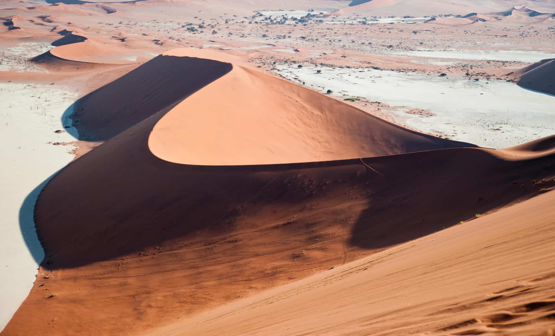 Sossusvlei dunes. A great place for a Namibia family safari