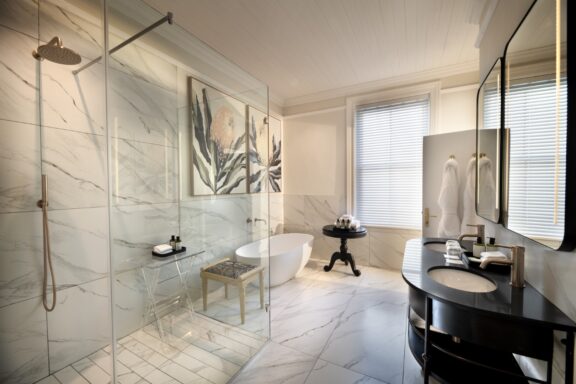 Bathroom | Photo credit: Winchester Hotel