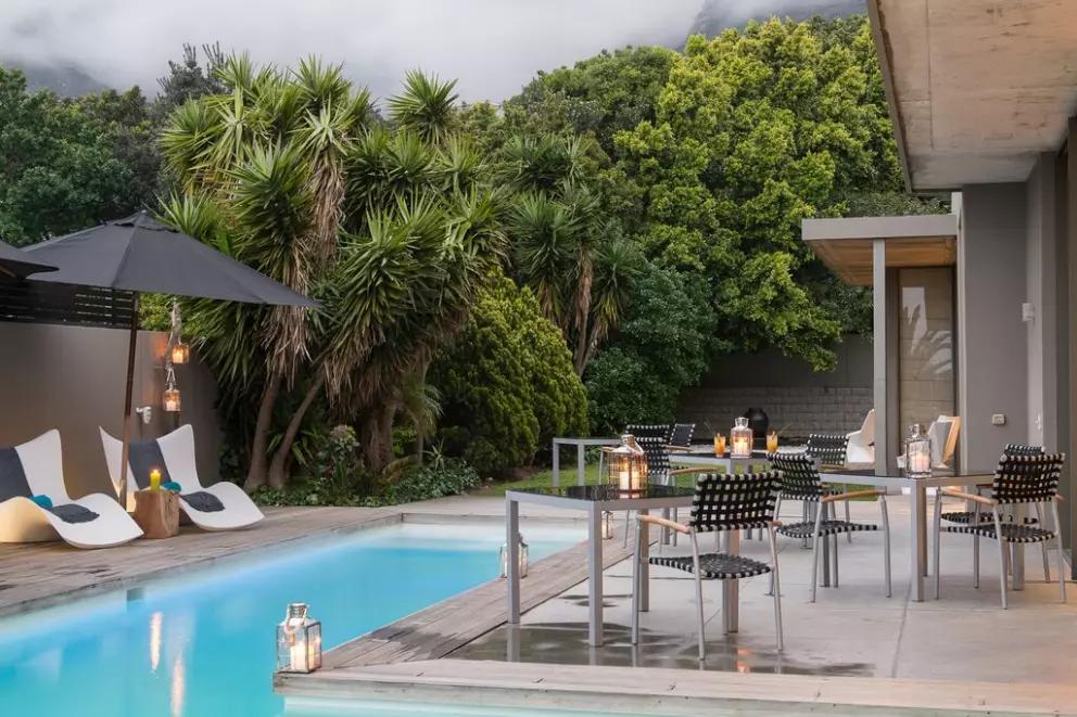 A Camps Bay vacation is about stillness, refinement, and that soft “after” of travel