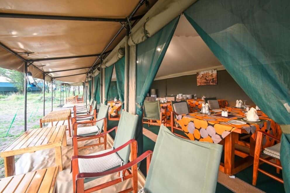 Dining Tent Facilities | Photo Credits - Nasikia Mobile Migration Camp