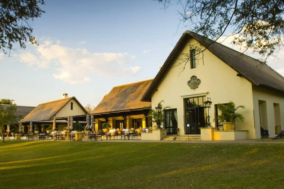 Garden of the Royal Livingstone | Photo credits: the Royal Livingstone