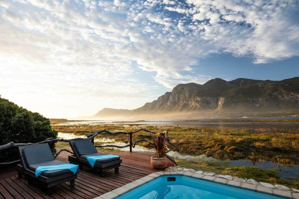Mosaic Lagoon Lodge