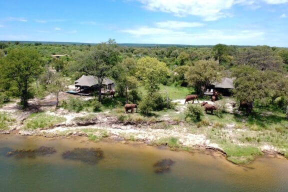 Old Drift Lodge Exterior