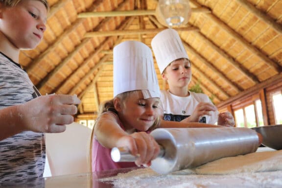 Pizza-Making-Little-Paws-