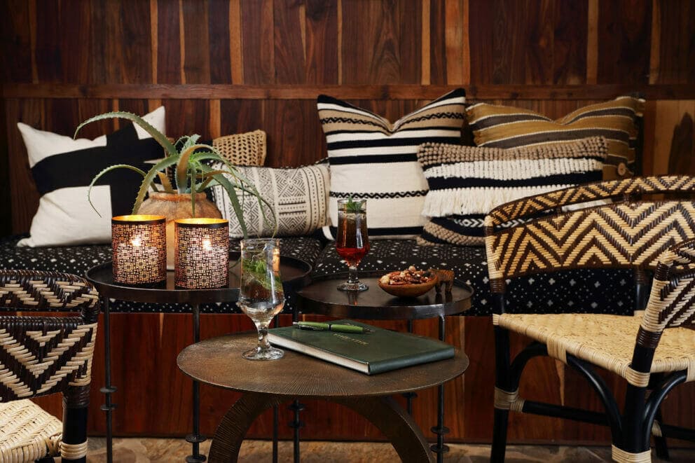 Bar at luxury lodge | Photo credits: MalaMala Camp