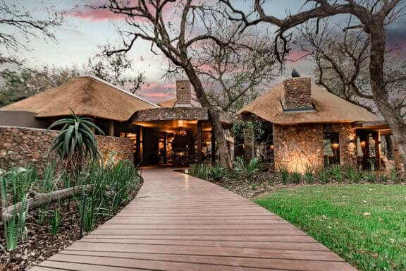 Luxury Lodge in Greater Kruger Park | Photo credits: Dulini Moya