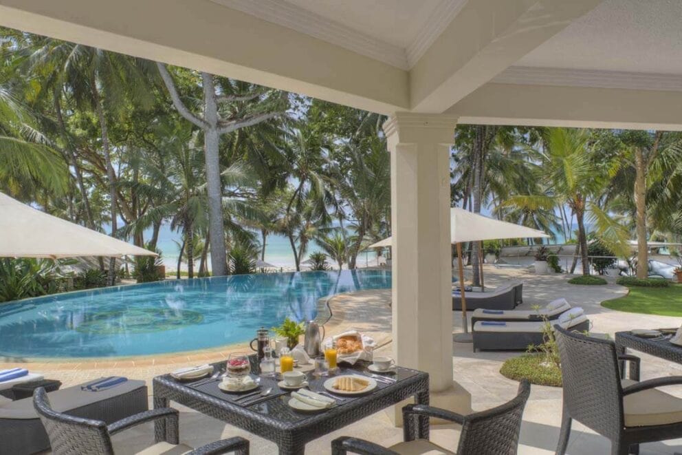 Pool area at Almanara Luxury Resort | Photo credit: Almanara Luxury Resort