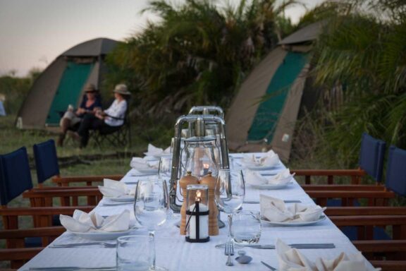 Fly camp dining | Photo credit: Mopiri