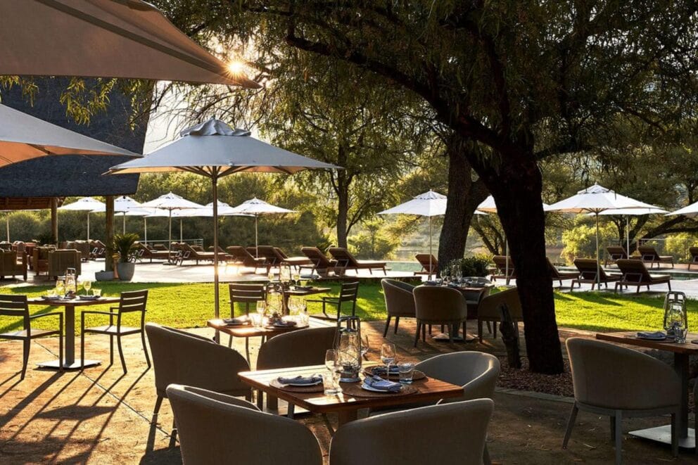 Outside Dining | Photo credit: Letamo