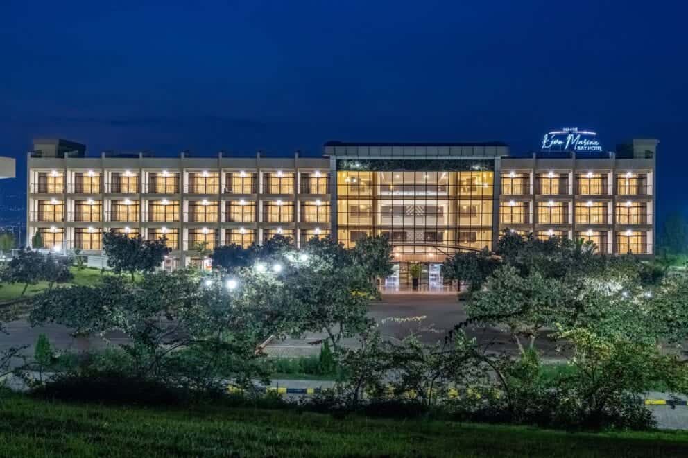 Front view at night of hotel | Photo credit: Mantis Kivu Marina Bay Hotel