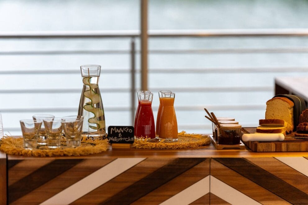 Breakfast table | Photo credit: Mantis Kivu Queen uBuranga