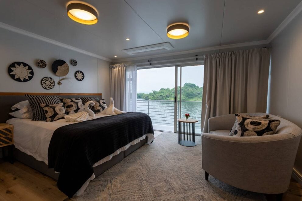 Executive Cabin bedroom | Photo credit: Mantis Kivu Queen uBuranga