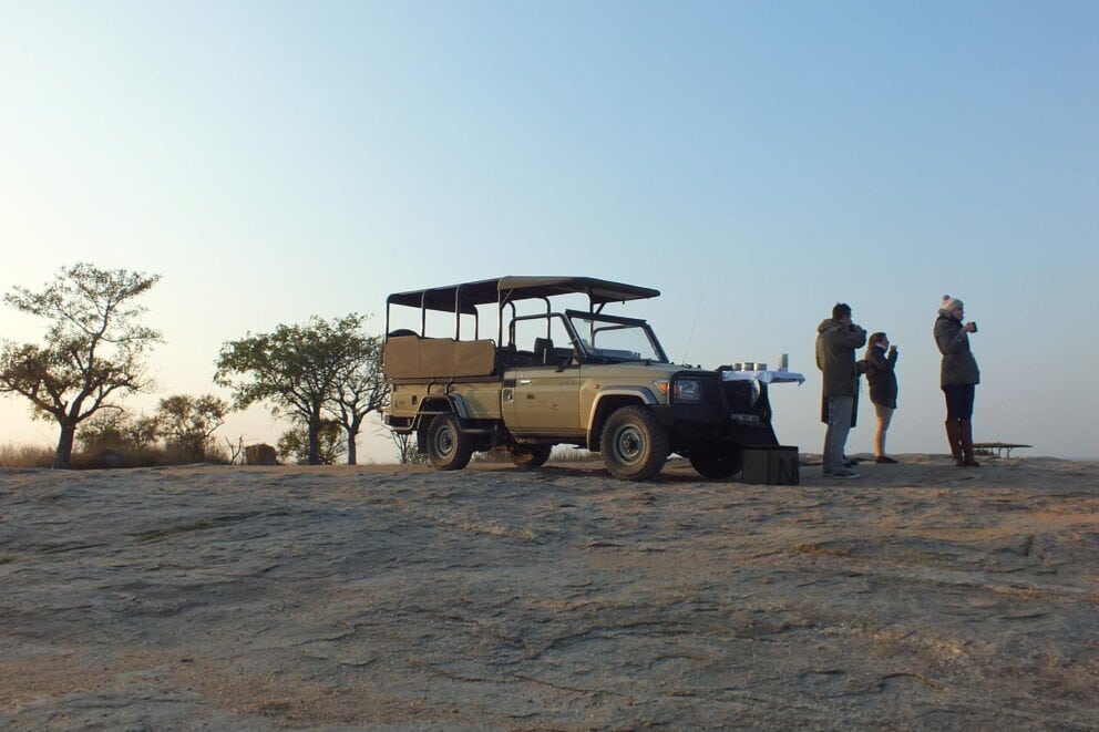 Game drives Photo: Rhino Post Safari Lodge